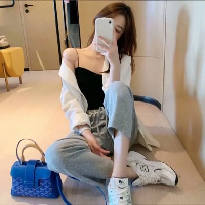 夹缝中活着，小春